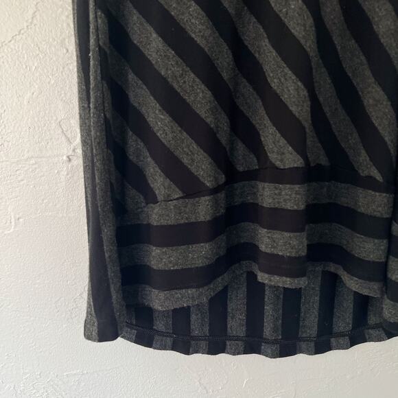 CAbi 3630 Aligned Tank Medium - Picture 3 of 5